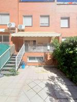 ¡Tu Nuevo Hogar Te Espera en Albatàrrec! Casa Adosada en Venta a Solo 6 Minutos de Lleida photo 0