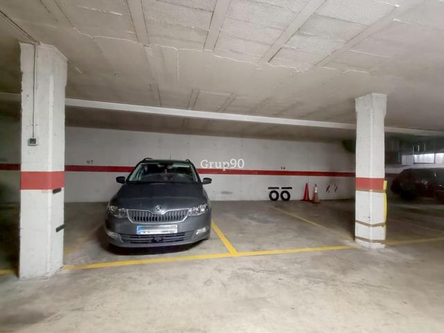SE VENDE PÁRQUING A UN PRECIO INCREÍBLE EN CAPPONT photo 0