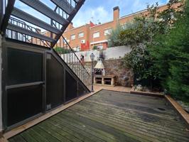 Casa Adosada en Torrefarrera de 4 Plantas con Jardín photo 0