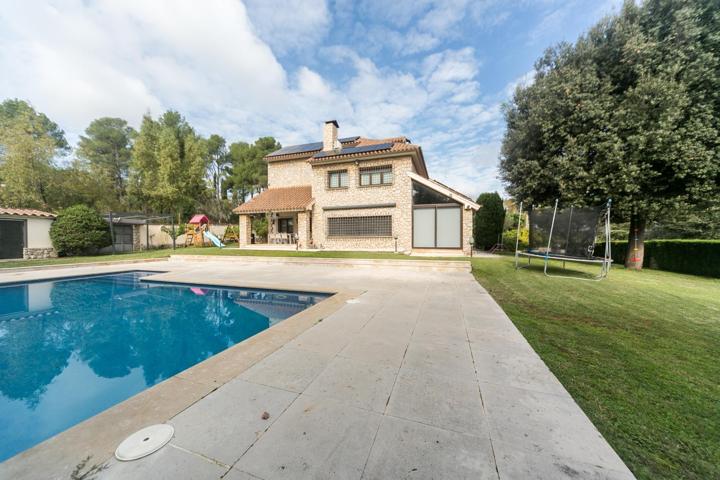 Impresionante casa en dos parcelas en Fontpineda photo 0