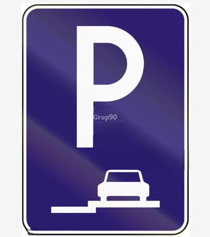 ¡Venta de 2 amplias plazas de parking con trastero en Plaça de les Magnolies! photo 0