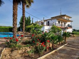 ¡Espectacular chalet en Vilanova de Segrià con una amplia parcela de 19.772 m²! photo 0