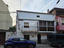¡Descubre esta casa de 3 plantas en el centro de Rosselló! photo 0