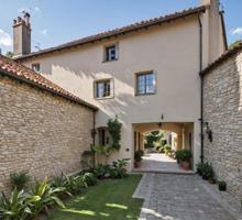 Casa con patio, piso y desván en Sarroca de Lleida photo 0