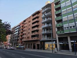 🏢 Local comercial de 135 m2 a pie de calle – Amplio, versátil y con altillo photo 0