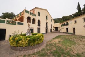 IMPRESIONANTE MASÍA SEÑORIAL EN VENTA EN PLENO PARQUE NATURAL DEL MONTNEGRE photo 0