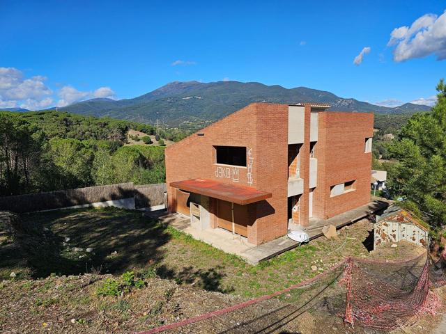 SANT CELONI ( CAN SANS ) CASA UNIFAMILIAR AISLADA PARA ACABAR A SU GUSTO photo 0