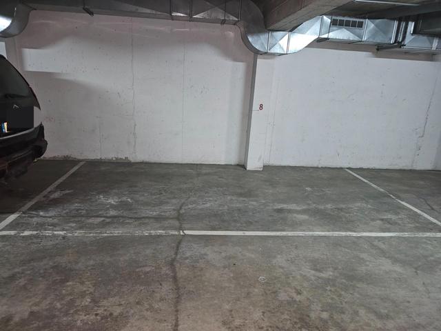 SANT CELONI (CENTRO - CORREOS): AMPLIA PLAZA DE APARCAMIENTO DE FÀCIL ACCESO photo 0