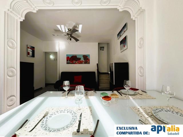 Casa en el centro, con local comercial ! photo 0