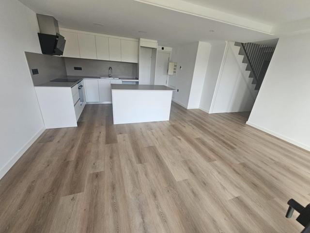SANT CELONI ZONA  PLA DE PALAU: GRAN PISO  DÚPLEX DE OBRA NUEVA EN VENTA  MUY BIEN UBICADO photo 0