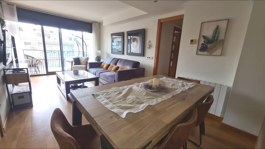 SANT CELONI (PLA DELS ESPORTS): GRAN DÚPLEX EN VENTA CON TERRAZAS, PÁRKING Y TRASTERO photo 0