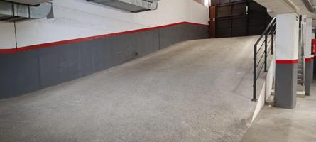 SAN CELONI (CENTRO): PLAZA DE APARCAMIENTO JUNTO PLAZA 1-OCTUBRE, MÁS CÉNTRICA...IMPOSIBLE photo 0