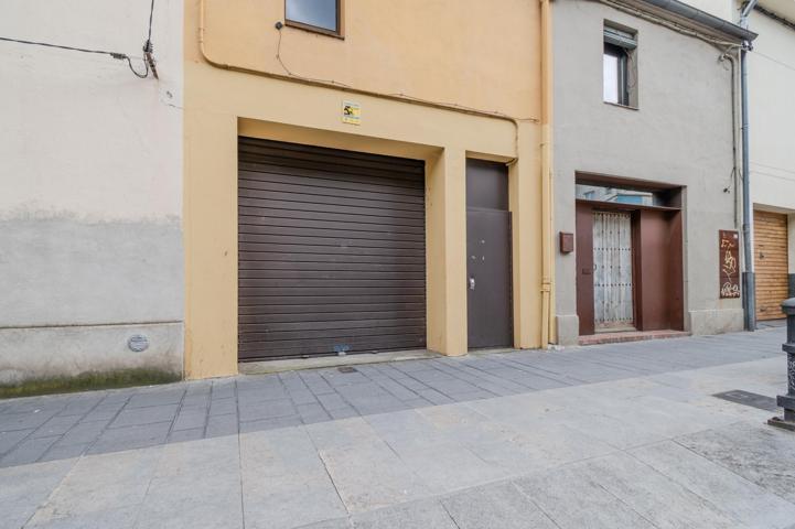 CASA EN VENTA PARA REFORMAR EN SALT photo 0