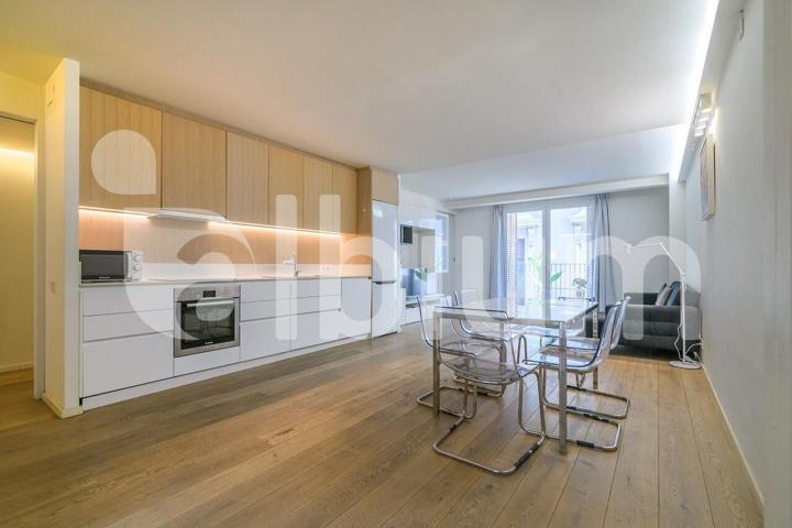 vivienda seminueva en el centro de Barcelona photo 0