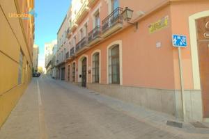 SE ALQUILA LOCAL DE 300 M2 EN PLANTA Y 440 M2. DE SUPERFICIE EN TOTAL CON ENTREPLANTA. photo 0