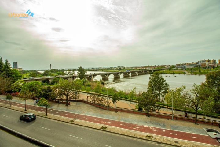 VIVIENDA EN VENTA DE 4 DORMITOROS VISTAS AL RIO EN BADAJOZ photo 0