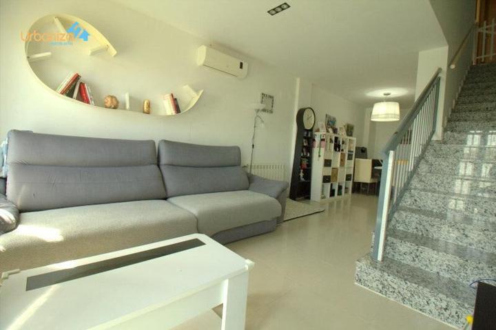 DUPLEX EN VENTA EN LA BANASTA photo 0