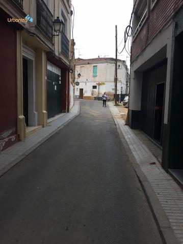Piso para reformar en el centro de Badajoz photo 0
