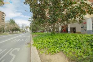 SE VENDE LOCAL COMERCIAL EN SINFORIANO MADROÑERO. inversión segura!! photo 0