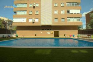 NOVEDAD!! PISO DE 4 DORMITORIOS, 2 BAÑOS, PISCINA Y BALCON. PARA ENTRAR A VIVIR!! photo 0