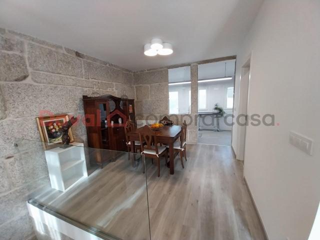 Preciosa casa, totalmente reformada en alquiler con terraza. photo 0