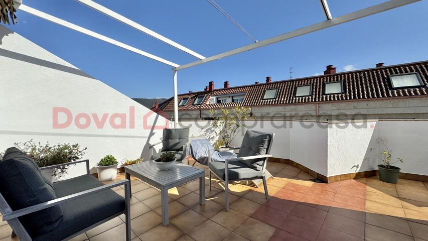 ¡Piso con amplia terraza al sur en el centro de O Porriño! photo 0