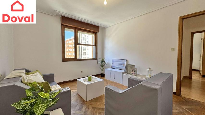 🏡 AMPLIO Y LUMINOSO PISO EN JENARO DE LA FUENTE – VIGO 🌟 photo 0