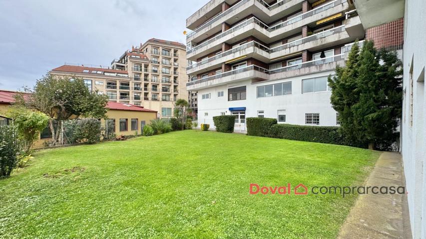 Amplio local comercial en zona Hispanidad – 359 m2, luminoso y con acceso para vehículos photo 0