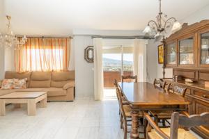 🏡 ¡OPORTUNIDAD ÚNICA EN RESIDENCIAL LA NACLA, MOTRIL! CON PISCINA 🌊🌄 photo 0