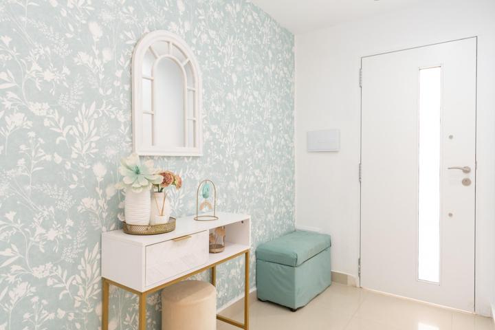 Exclusiva vivienda reformada con materiales de alta gama photo 0