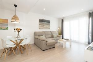 Exclusivo piso en Residencial Nasila con licencia turística en Playa Granada photo 0