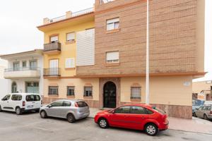 Amplio y Moderno Piso en Motril con Terraza y Parking - ¡Tu Nuevo Hogar Te Espera! photo 0