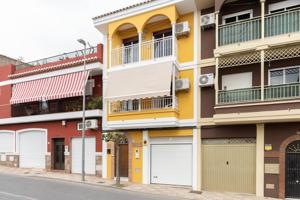 Tu casa familiar con garaje y vistas al mar en Las Angustias photo 0