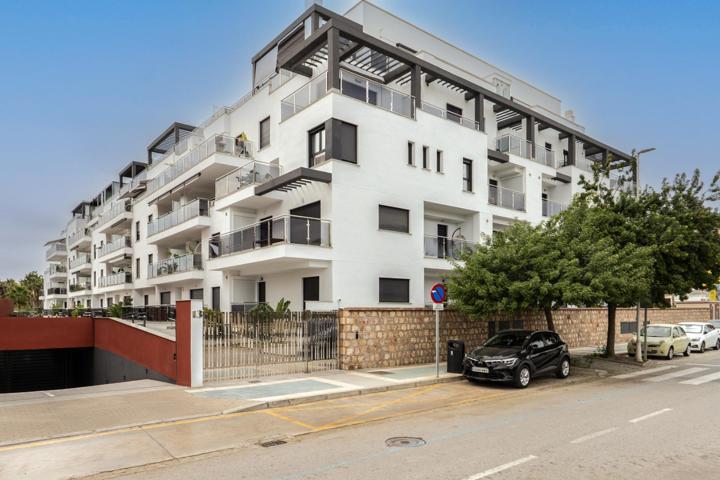 Piso con licencia turística en la prestigiosa Urbanización Nasila photo 0