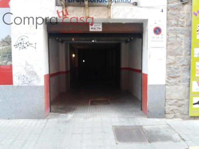 ALQUILER.-.GARAJE.-.ESCULTOR MARINAS.-.COCHE PEQUEÑO photo 0