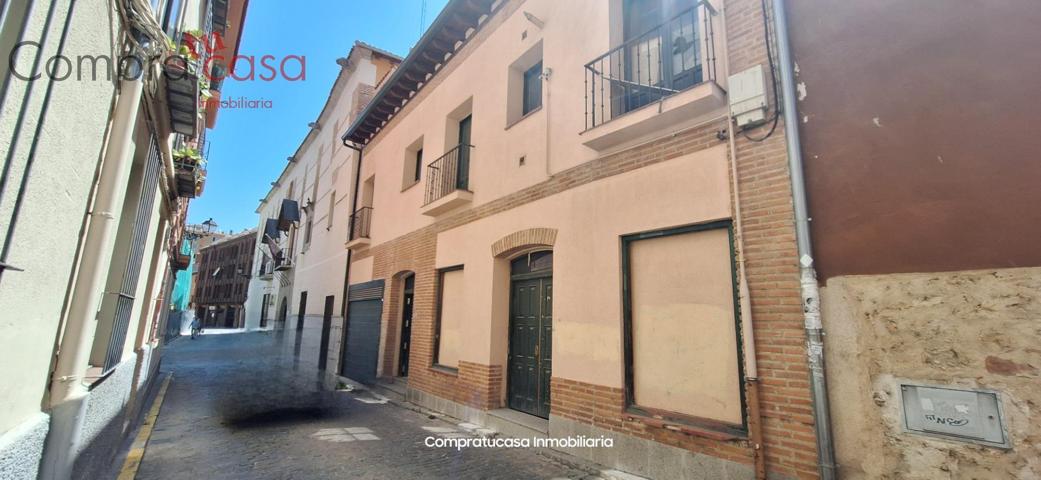 VENTA.-.EDIFICIO.-.CENTRICO.-.JARDIN.-.GARAJES.-. photo 0