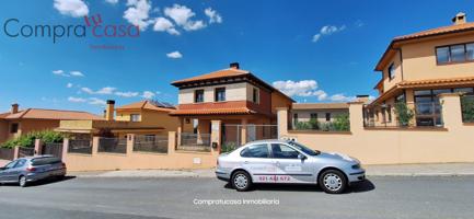VENTA.-.CHALET INDIVIDUAL EN TORRECABALLEROS photo 0