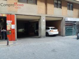 PLAZA DE GARAJE CALLE ROBLE photo 0