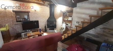 VENTA CASA EN NIEVA.-.SEGOVIA.-.REFORMADA photo 0