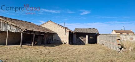 VENTA.-.NAVES CON CAMPA EN NAVAS DE ORO.-.SEGOVIA photo 0