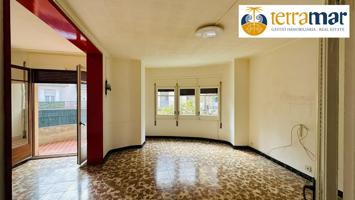 PISO EN PLENO CENTRO DE CORNELLÀ - ZONA GAVARRA photo 0