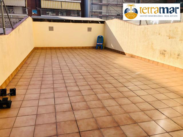 PLANTA BAJA CON AMPLIA TERRAZA EN CASTELLDEFELS PUEBLO photo 0