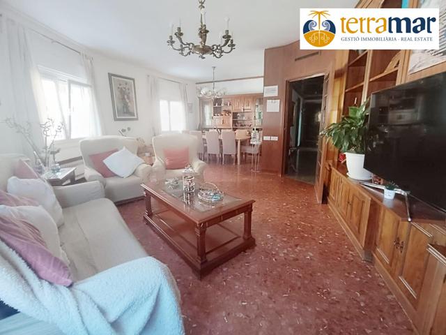 AMPLIO PISO CON 4 HABITACIONES EN RAMBLA CLAVÉ DE CORNELLÀ photo 0