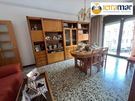 ESPACIOSA VIVIENDA EN SANT BOI DE LLOBREGAT - ZONA CENTRO - 4 HABITACIONES photo 0