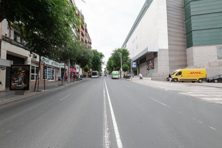 Oficina En venta en Corte Ingles, Jaén photo 0