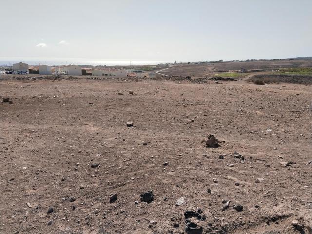 Gran oportunidad para inversores! Terreno urbanizable en la calle Maldonado, El Tablero. photo 0