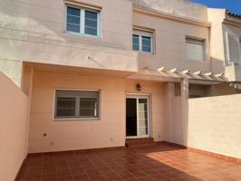 Unifamiliar Pareada En venta en Valdelagrana, El Puerto De Santa Maria photo 0
