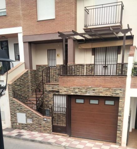 Unifamiliar Pareada En venta en Sierra De Huetor Y La Alfaguara, Alfacar photo 0