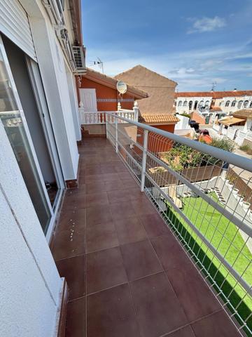 Unifamiliar Pareada En venta en Murcia, Murcia photo 0
