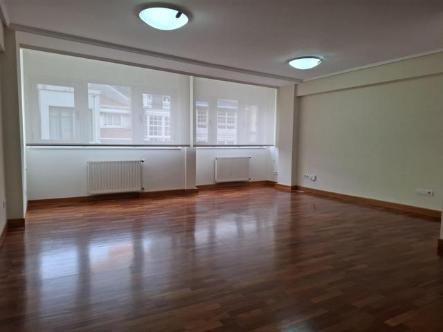 Piso En venta en A Coruña, A Coruña photo 0